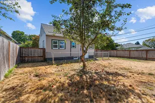 2641 SE 81st Ave, Portland, OR 97206 - Photo 48