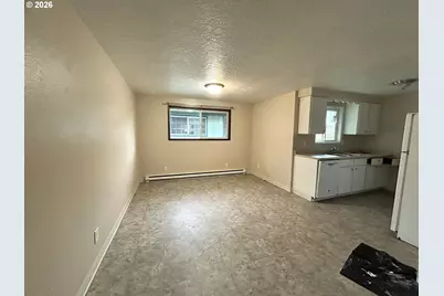 1409 Bowmont Ave, Kelso, WA 98626 - Photo 4