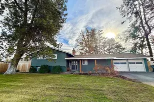 825 W Ridgeway Ave, Hermiston, OR 97838 - Photo 1