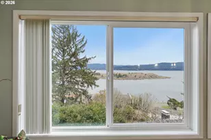 290 N 3rd Ct, Coos Bay, OR 97420 - Photo 18