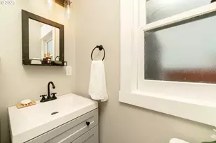 3506 NE 78th Ave, Portland, OR 97213 - Photo 16