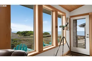 865 SW Portland Ave, Bandon, OR 97411 - Photo 8