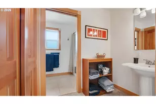 865 SW Portland Ave, Bandon, OR 97411 - Photo 24