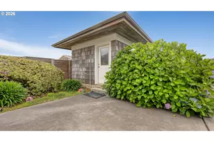 865 SW Portland Ave, Bandon, OR 97411 - Photo 42