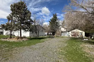 404 Second St, Fossil, OR 97830 - Photo 2