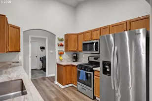 6050 Pebble Ct, Springfield, OR 97478 - Photo 16
