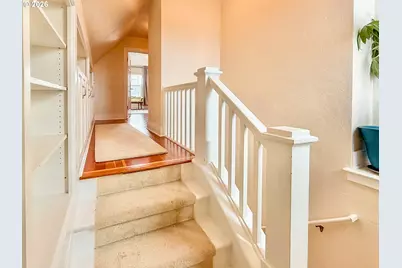 342 W Chapman Ave, Roseburg, OR 97470 - Photo 14