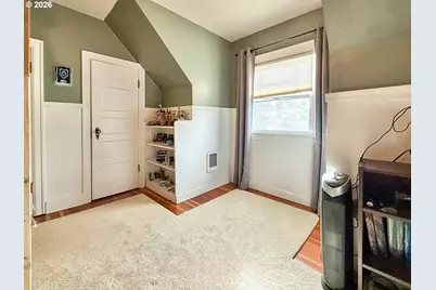 342 W Chapman Ave, Roseburg, OR 97470 - Photo 18