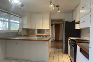 2620 23rd St, Springfield, OR 97477 - Photo 6