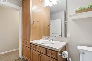 11703 SE Crested Eagle Ln, Happy Valley, OR 97086 - Photo 16