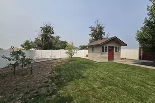 445 NE Seventh St, Irrigon, OR 97844 - Photo 12