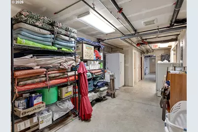 2525 N Killingsworth St #310, Portland, OR 97217 - Photo 24