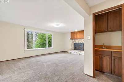 2090 Graham Dr, Eugene, OR 97405 - Photo 18