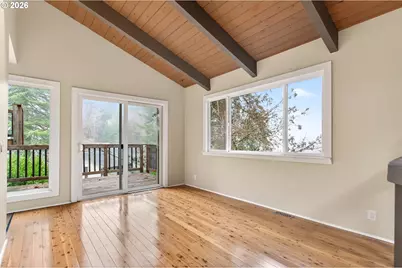 2090 Graham Dr, Eugene, OR 97405 - Photo 6