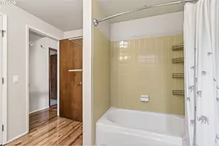 2090 Graham Dr, Eugene, OR 97405 - Photo 16