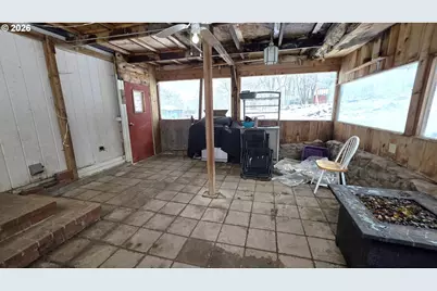 385 Woodland Rd, Goldendale, WA 98620 - Photo 10