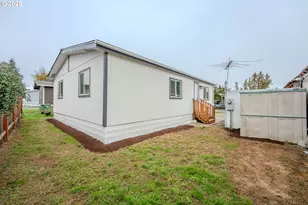 3370 Maple St, Hubbard, OR 97032 - Photo 26