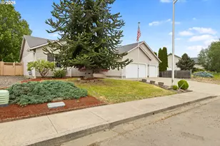2676 Westlake Ave, Sutherlin, OR 97479 - Photo 2