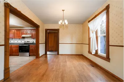 601 S Water St, Silverton, OR 97381 - Photo 18