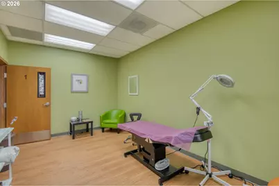 [Address not provided], Tigard, OR 97223 - Photo 6