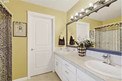 14609 NW Blackthorne Ln, Portland, OR 97229 - Photo 34