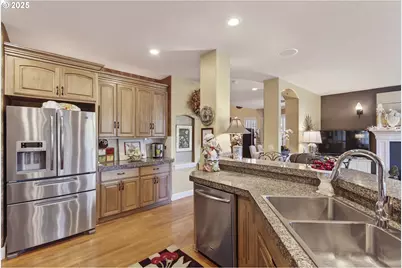 14609 NW Blackthorne Ln, Portland, OR 97229 - Photo 18