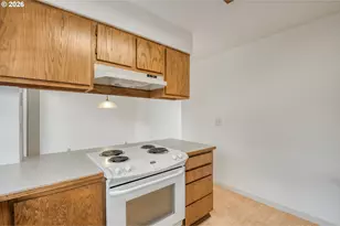 9731 SW London Ct, Portland, OR 97223 - Photo 12