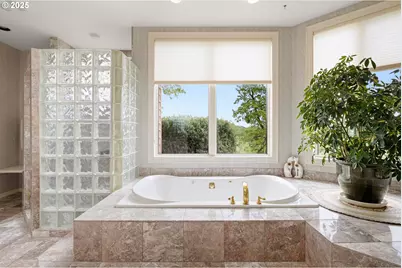 375 Bella Hills Ln, Roseburg, OR 97471 - Photo 24