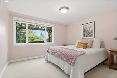 3015 SW Westwood Dr, Portland, OR 97225 - Photo 32