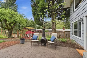 3015 SW Westwood Dr, Portland, OR 97225 - Photo 38
