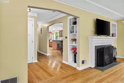 3015 SW Westwood Dr, Portland, OR 97225 - Photo 8