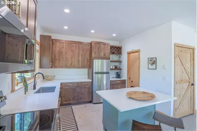 45955 Goodpasture Rd, Vida, OR 97488 - Photo 22