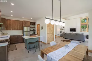 45955 Goodpasture Rd, Vida, OR 97488 - Photo 18