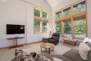 45955 Goodpasture Rd, Vida, OR 97488 - Photo 16