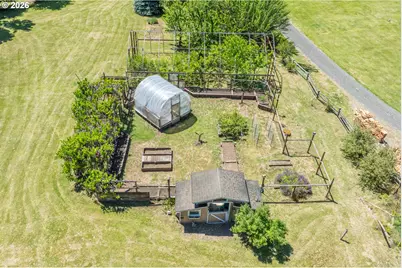 45955 Goodpasture Rd, Vida, OR 97488 - Photo 2