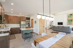 45955 Goodpasture Rd, Vida, OR 97488 - Photo 26