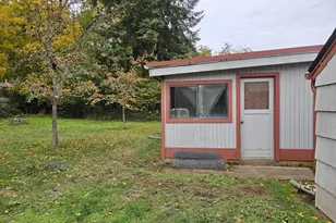 749 SW Washington St, Dallas, OR 97338 - Photo 14