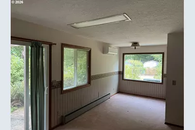 931 SE 5th St, Gresham, OR 97080 - Photo 6