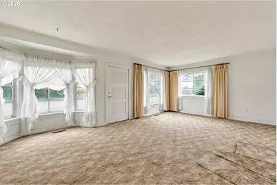 1521 Gilham Rd, Eugene, OR 97401 - Photo 4