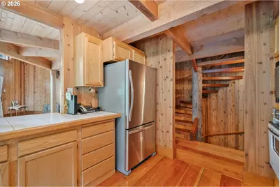 211 Laverne Dr, Kalama, WA 98625 - Photo 14