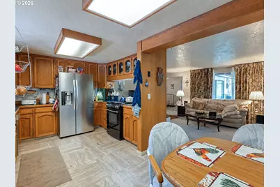 2118 SE 110th Ave, Portland, OR 97216 - Photo 14