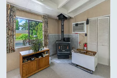 2118 SE 110th Ave, Portland, OR 97216 - Photo 8