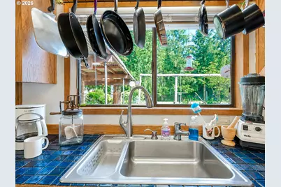 2118 SE 110th Ave, Portland, OR 97216 - Photo 16