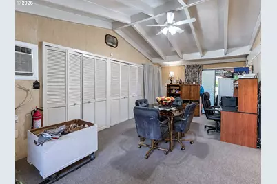 2118 SE 110th Ave, Portland, OR 97216 - Photo 10