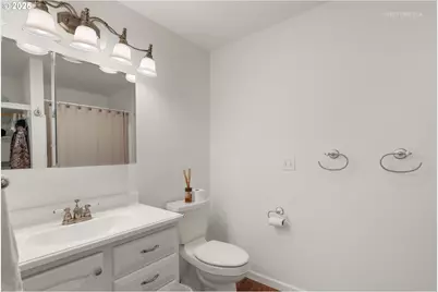 34521 Big Meadow Ln, Deer Island, OR 97054 - Photo 12