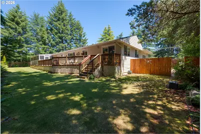 1099 Parkview Dr, Brookings, OR 97415 - Photo 28