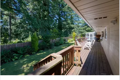 1099 Parkview Dr, Brookings, OR 97415 - Photo 30