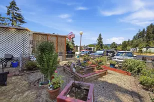 2145 31st St, Springfield, OR 97477 - Photo 4