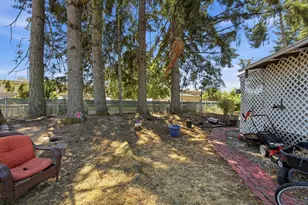 2145 31st St, Springfield, OR 97477 - Photo 32