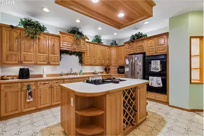 19301 Sunnyridge Ct, Oregon City, OR 97045 - Photo 16